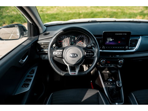 Kia Stonic 1.0 T-GDi 120PK MHEV GT-Line | TREKHAAK | CAMERA | DAB | NAVI | ALL SEASON BANDEN