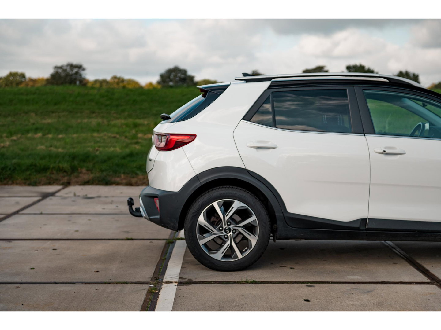 Kia Stonic 1.0 T-GDi 120PK MHEV GT-Line | TREKHAAK | CAMERA | DAB | NAVI | ALL SEASON BANDEN