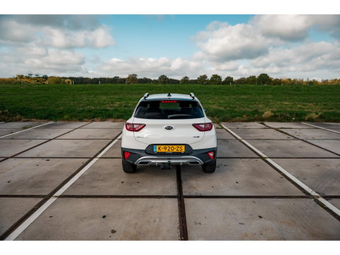 Kia Stonic 1.0 T-GDi 120PK MHEV GT-Line | TREKHAAK | CAMERA | DAB | NAVI | ALL SEASON BANDEN
