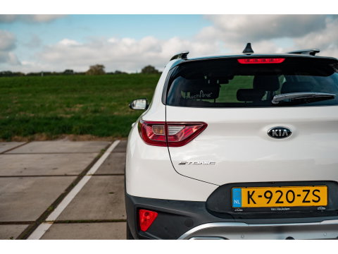 Kia Stonic 1.0 T-GDi 120PK MHEV GT-Line | TREKHAAK | CAMERA | DAB | NAVI | ALL SEASON BANDEN