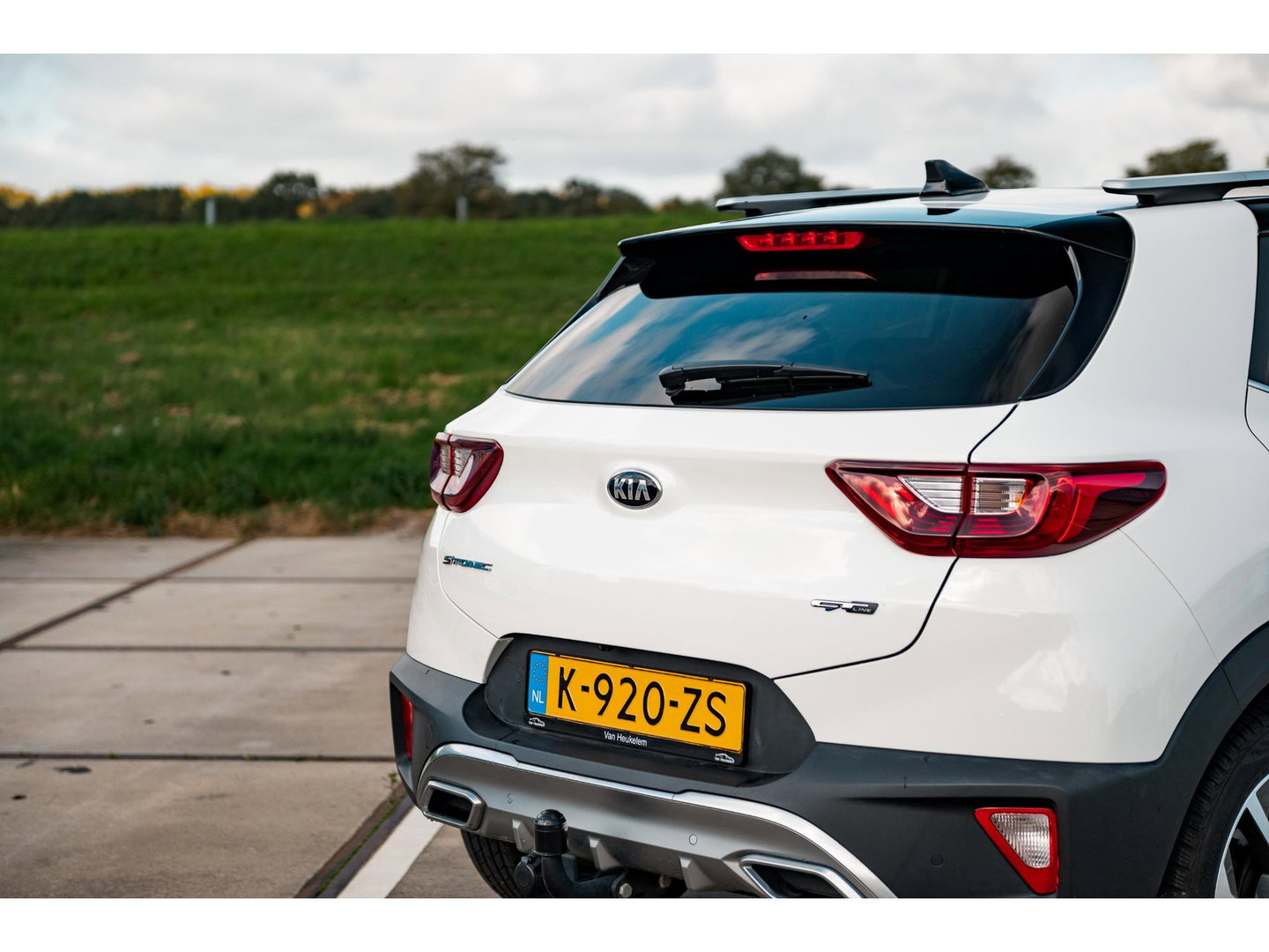 Kia Stonic 1.0 T-GDi 120PK MHEV GT-Line | TREKHAAK | CAMERA | DAB | NAVI | ALL SEASON BANDEN