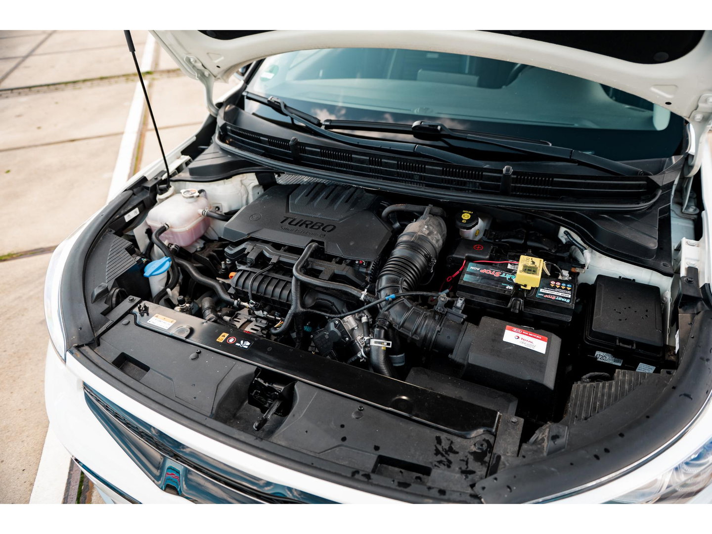 Kia Stonic 1.0 T-GDi 120PK MHEV GT-Line | TREKHAAK | CAMERA | DAB | NAVI | ALL SEASON BANDEN