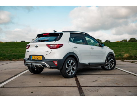Kia Stonic 1.0 T-GDi 120PK MHEV GT-Line | TREKHAAK | CAMERA | DAB | NAVI | ALL SEASON BANDEN