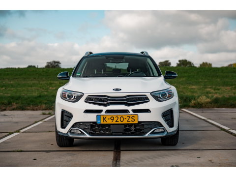 Kia Stonic 1.0 T-GDi 120PK MHEV GT-Line | TREKHAAK | CAMERA | DAB | NAVI | ALL SEASON BANDEN