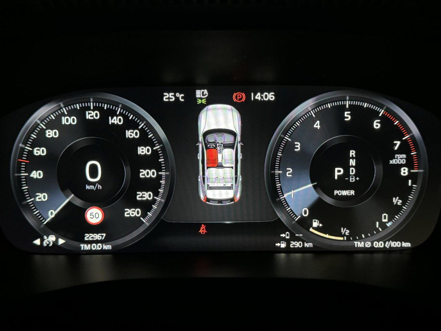 Volvo XC40 1.5 T5 Plug-in Hybrid Ultimate Dark Pano H/K 360° Memory Autopilot