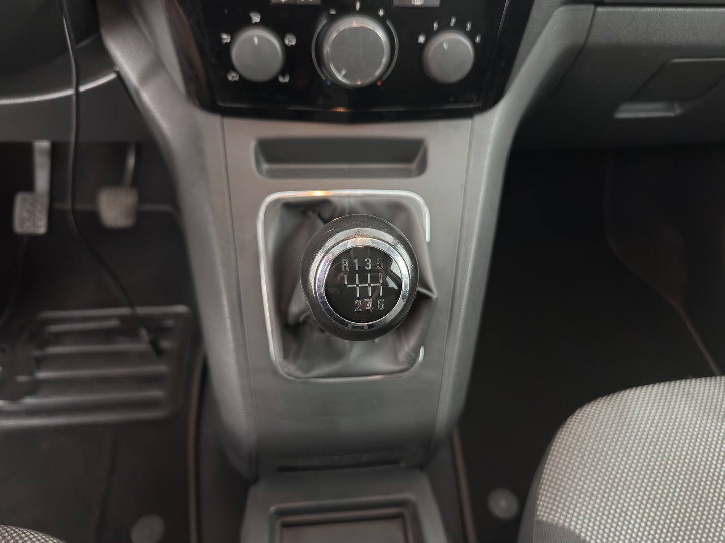 Opel Zafira 1.7 CDTi Edition [ 7-Pers. ] *AIRCO | CRUISE | COMFORT-SEATS | PRIVACY-GLASS | 16''ALU | TOWBAR*