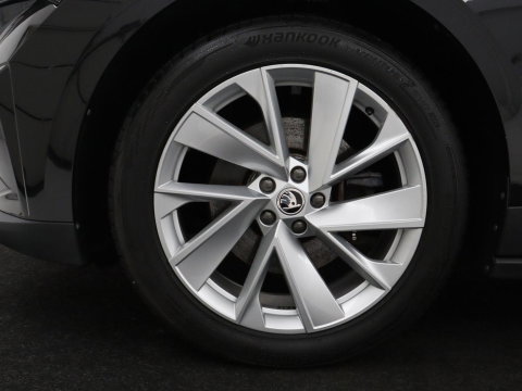 Škoda Enyaq iV 60 | SOH 92.9 % | Half Leder | Camera | Park assist | Cruise control | Carplay | DAB | Sfeerverlichting | Full LED | Climate control | 20''