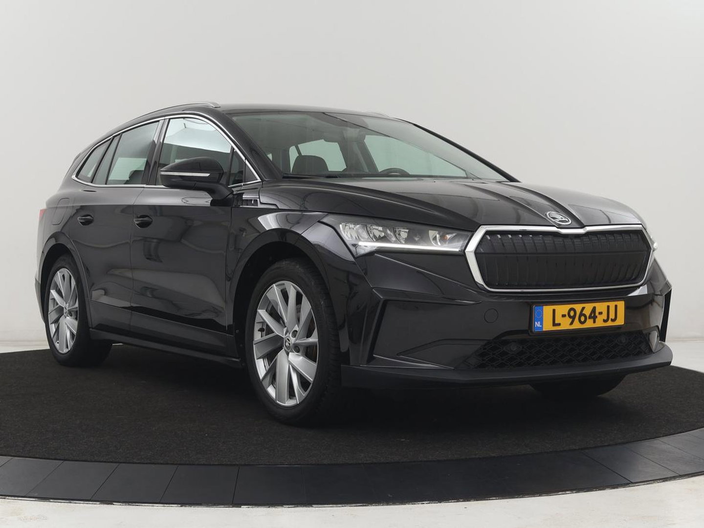 Škoda Enyaq iV 60 | SOH 92.9 % | Half Leder | Camera | Park assist | Cruise control | Carplay | DAB | Sfeerverlichting | Full LED | Climate control | 20''