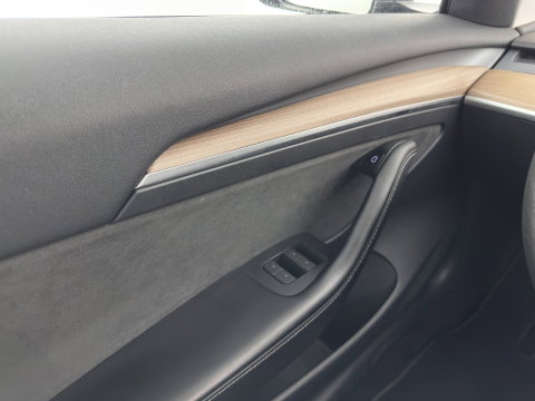 Tesla Model 3 Standard RWD Plus 60 kWh [3-Fase-11kW] (INCL-BTW) Aut. *PANO | AUTOPILOT | LEATHER | KEYLESS | FULL-LED | MEMORY-PACK | TOPVIEW | DAB | CARPLAY | DIGI-COCKPIT | LANE-ASSIST | HEATED- COMFORTSEATS | 19"ALU*