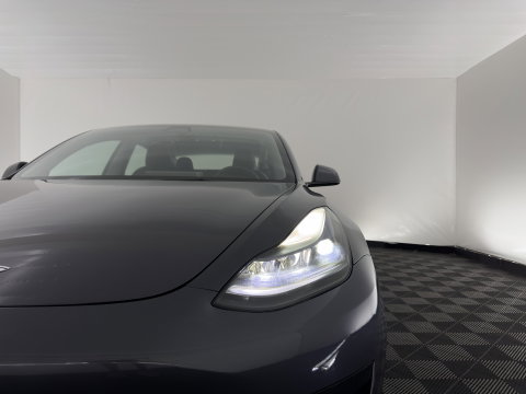 Tesla Model 3 Standard RWD Plus 60 kWh [3-Fase-11kW] (INCL-BTW) Aut. *PANO | AUTOPILOT | LEATHER | KEYLESS | FULL-LED | MEMORY-PACK | TOPVIEW | DAB | CARPLAY | DIGI-COCKPIT | LANE-ASSIST | HEATED- COMFORTSEATS | 19"ALU*