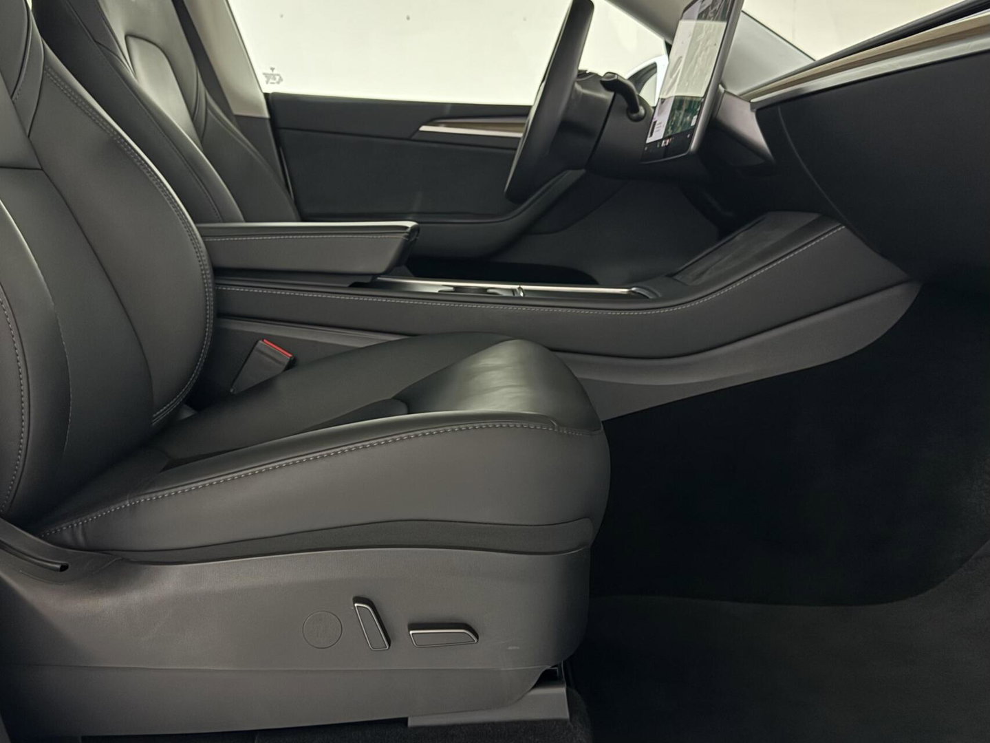 Tesla Model Y RWD 58 kWh Black Edition Trekhaak FSD