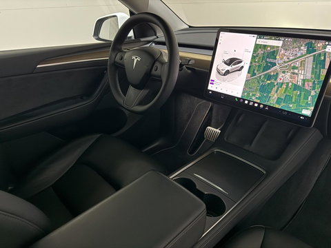 Tesla Model Y RWD 58 kWh Black Edition Trekhaak FSD