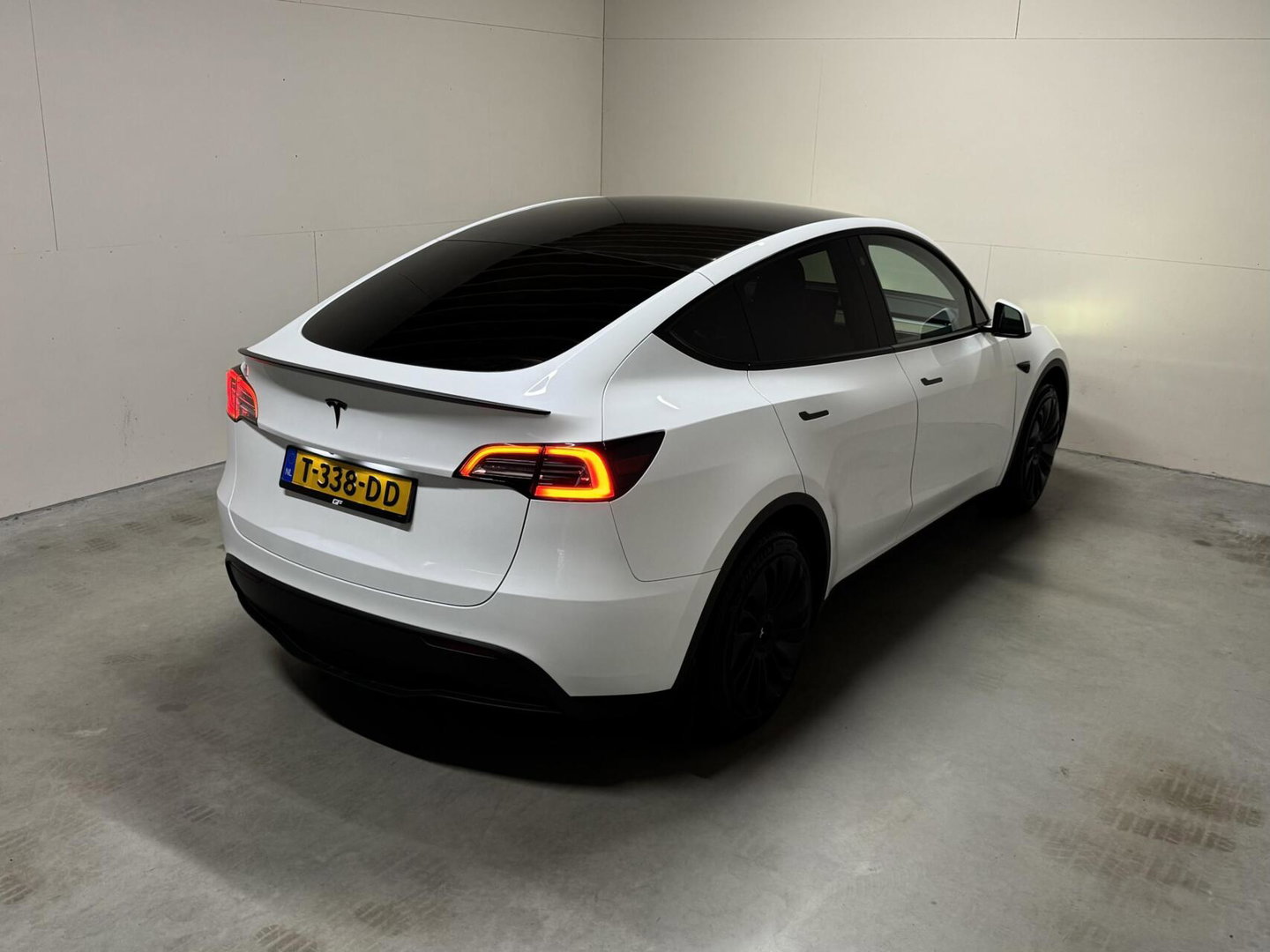Tesla Model Y RWD 58 kWh Black Edition Trekhaak FSD