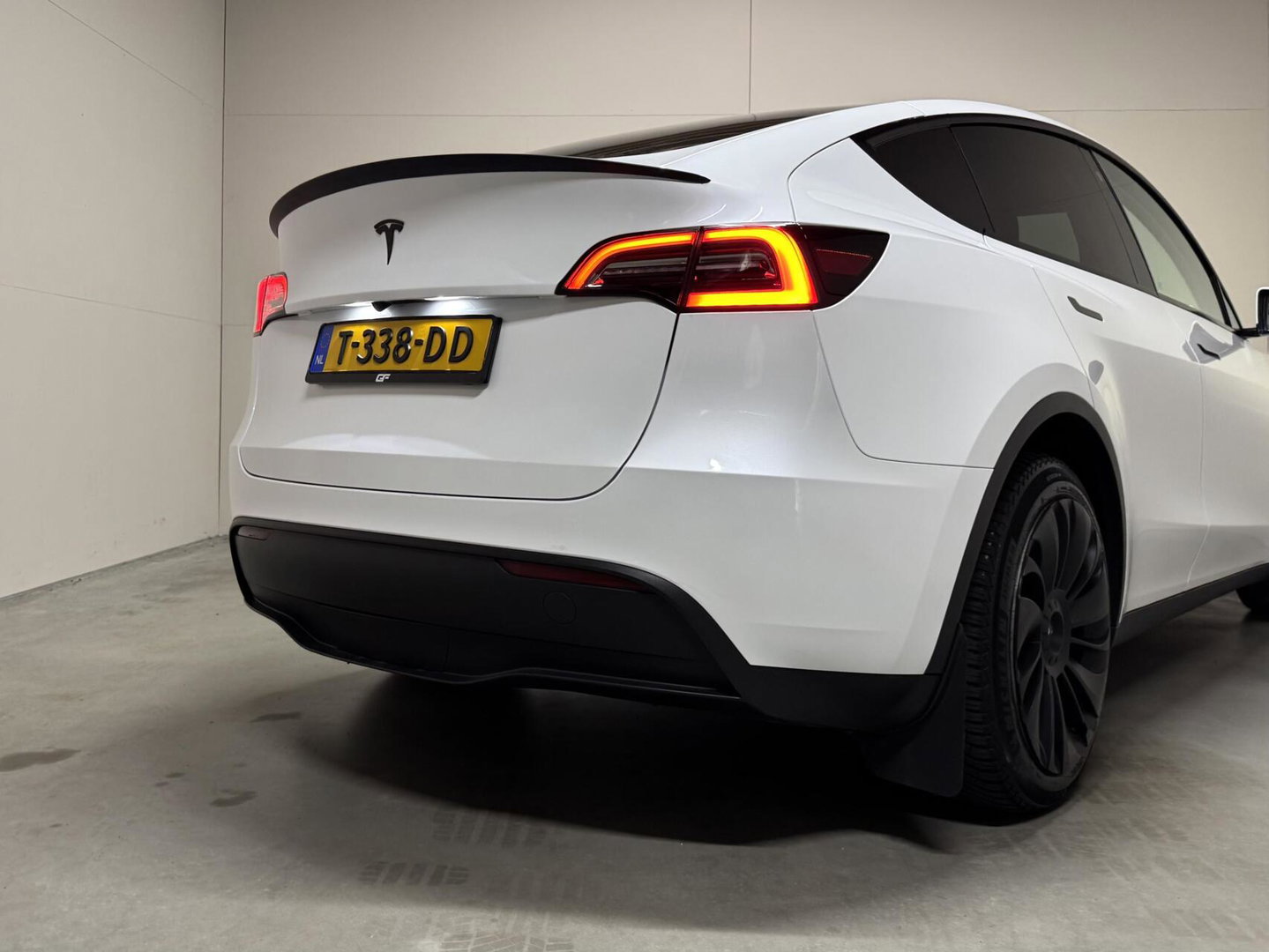 Tesla Model Y RWD 58 kWh Black Edition Trekhaak FSD