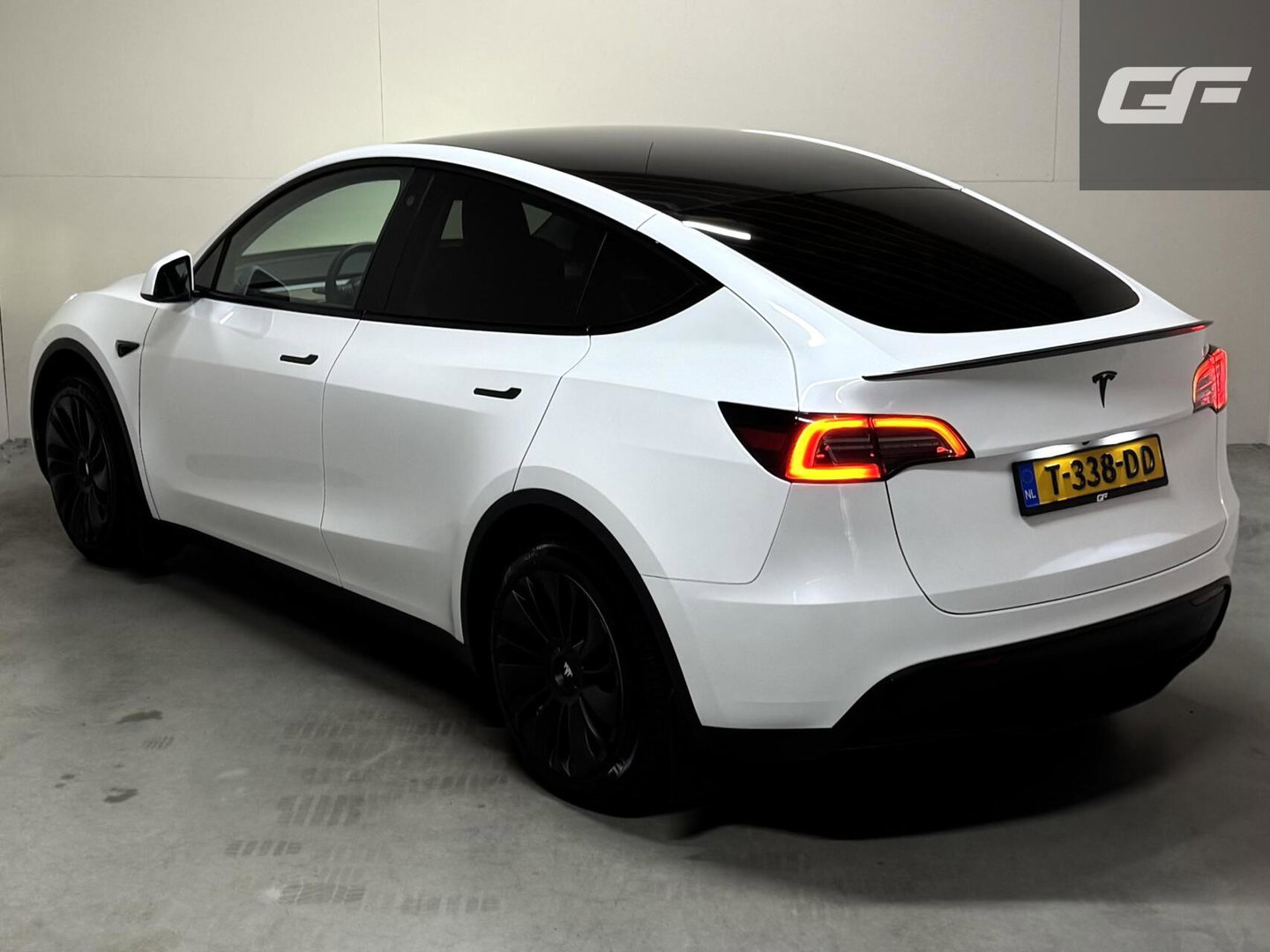 Tesla Model Y RWD 58 kWh Black Edition Trekhaak FSD