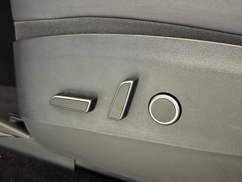 Tesla Model Y RWD 58 kWh Black Edition Trekhaak FSD