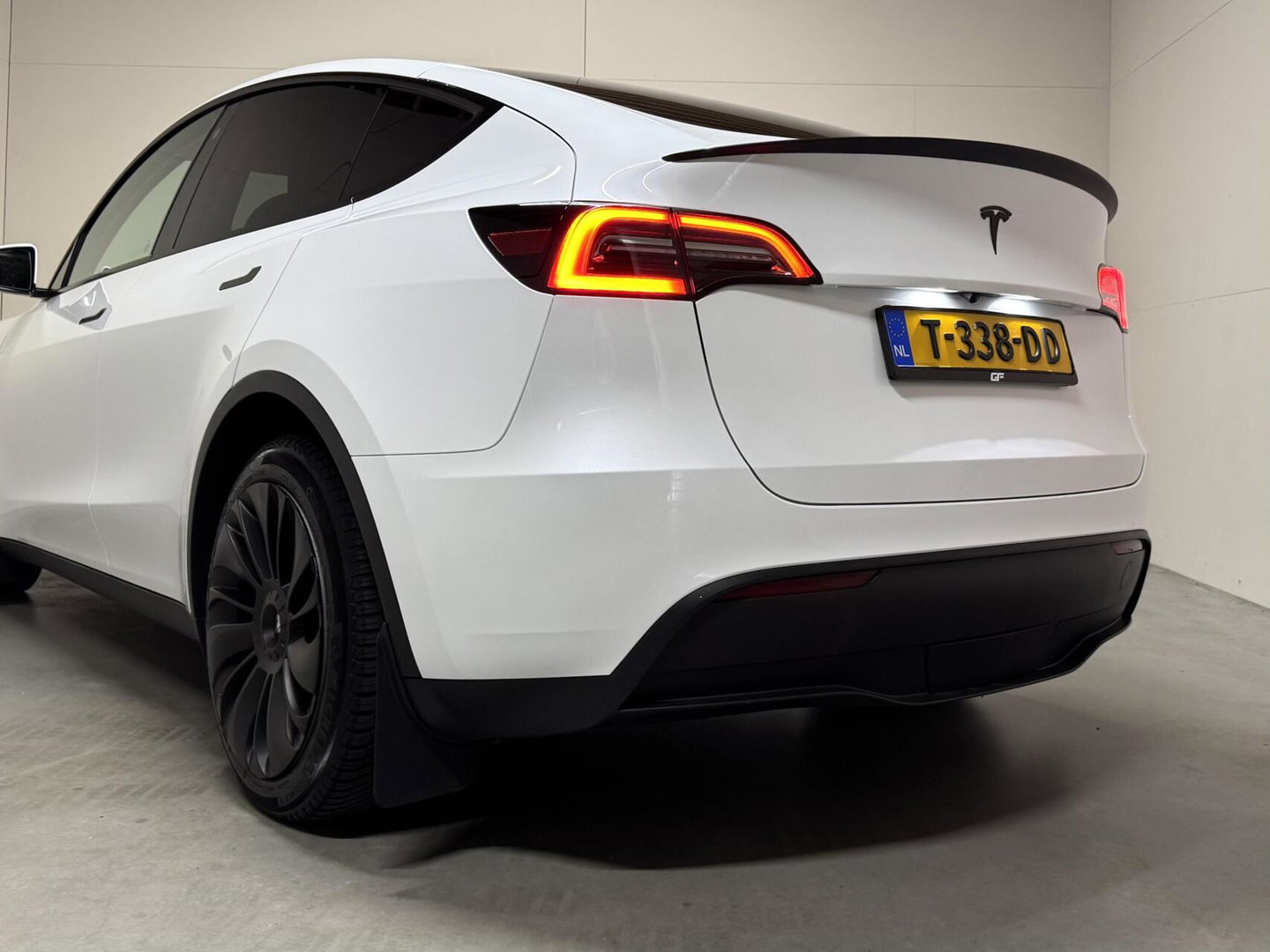 Tesla Model Y RWD 58 kWh Black Edition Trekhaak FSD
