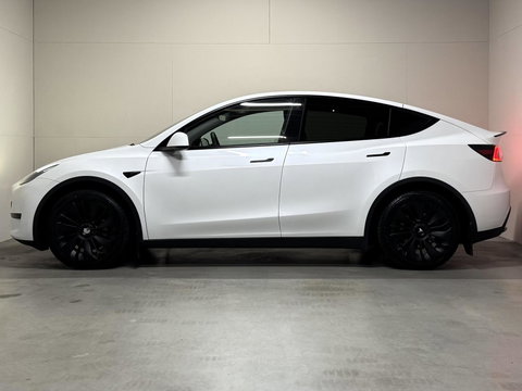 Tesla Model Y RWD 58 kWh Black Edition Trekhaak FSD
