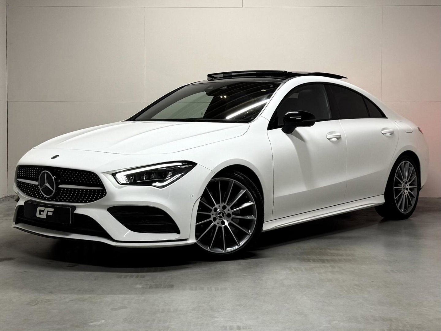 Mercedes-Benz CLA 200 AMG Pano Sfeer Camera CarPlay Cruise