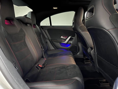 Mercedes-Benz CLA 200 AMG Pano Sfeer Camera CarPlay Cruise