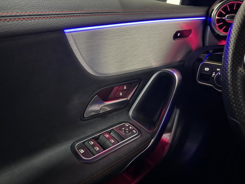 Mercedes-Benz CLA 200 AMG Pano Sfeer Camera CarPlay Cruise