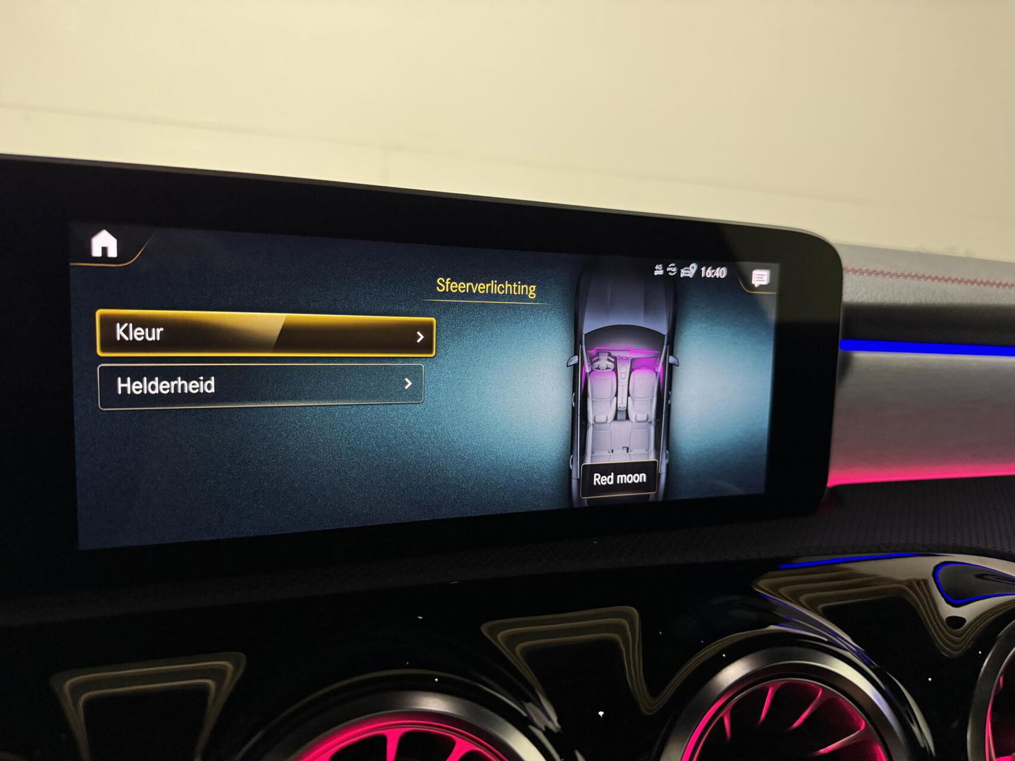 Mercedes-Benz CLA 200 AMG Pano Sfeer Camera CarPlay Cruise