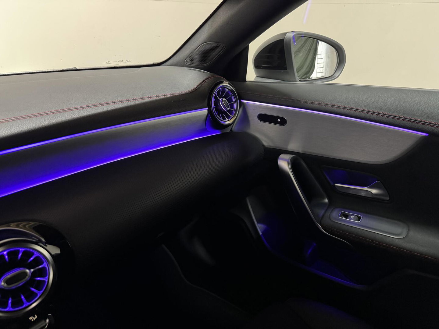 Mercedes-Benz CLA 200 AMG Pano Sfeer Camera CarPlay Cruise