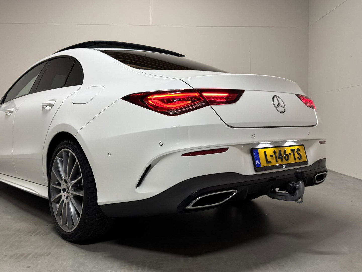 Mercedes-Benz CLA 200 AMG Pano Sfeer Camera CarPlay Cruise