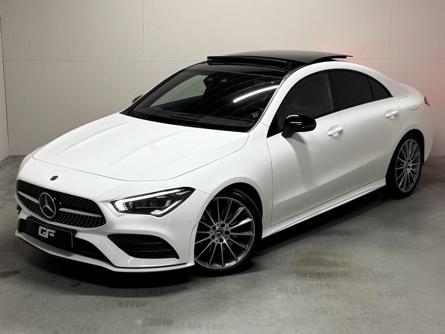 Mercedes-Benz CLA 200 AMG Pano Sfeer Camera CarPlay Cruise