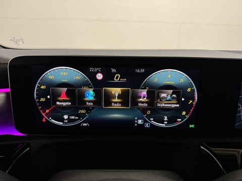 Mercedes-Benz CLA 200 AMG Pano Sfeer Camera CarPlay Cruise