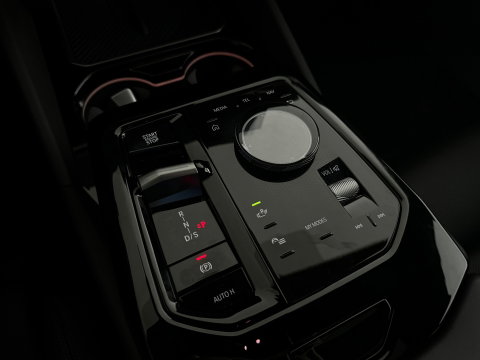 BMW 5 Serie Touring 520i M Sport Pano|HuD|H/K|Memory|Trekhaak