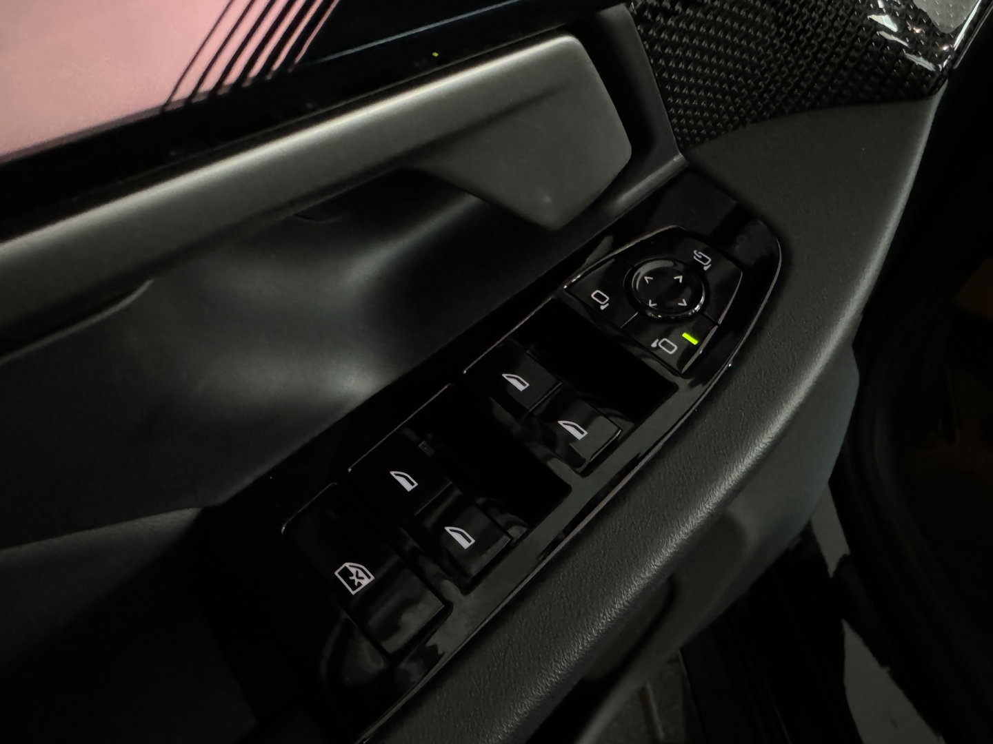 BMW 5 Serie Touring 520i M Sport Pano|HuD|H/K|Memory|Trekhaak