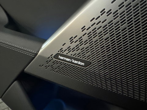 BMW 5 Serie Touring 520i M Sport Pano|HuD|H/K|Memory|Trekhaak