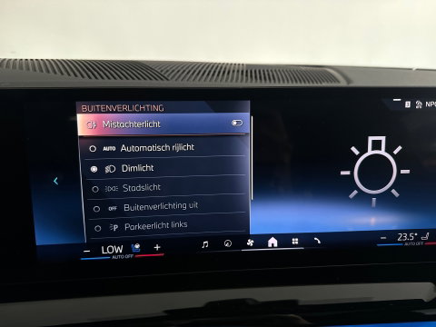 BMW 5 Serie Touring 520i M Sport Pano|HuD|H/K|Memory|Trekhaak