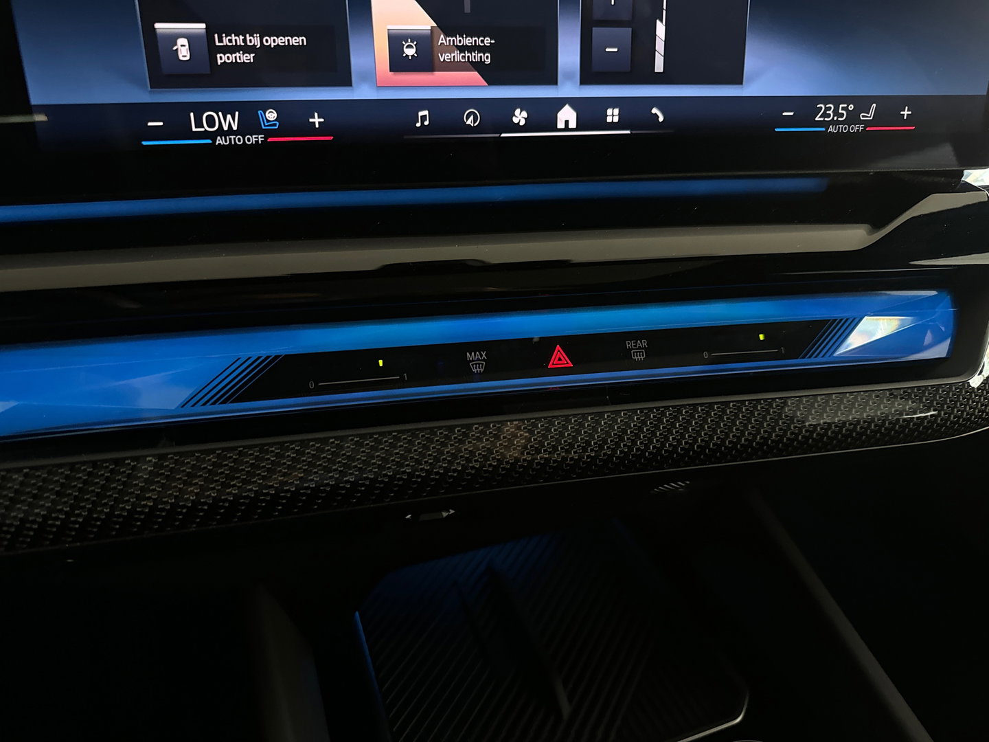 BMW 5 Serie Touring 520i M Sport Pano|HuD|H/K|Memory|Trekhaak