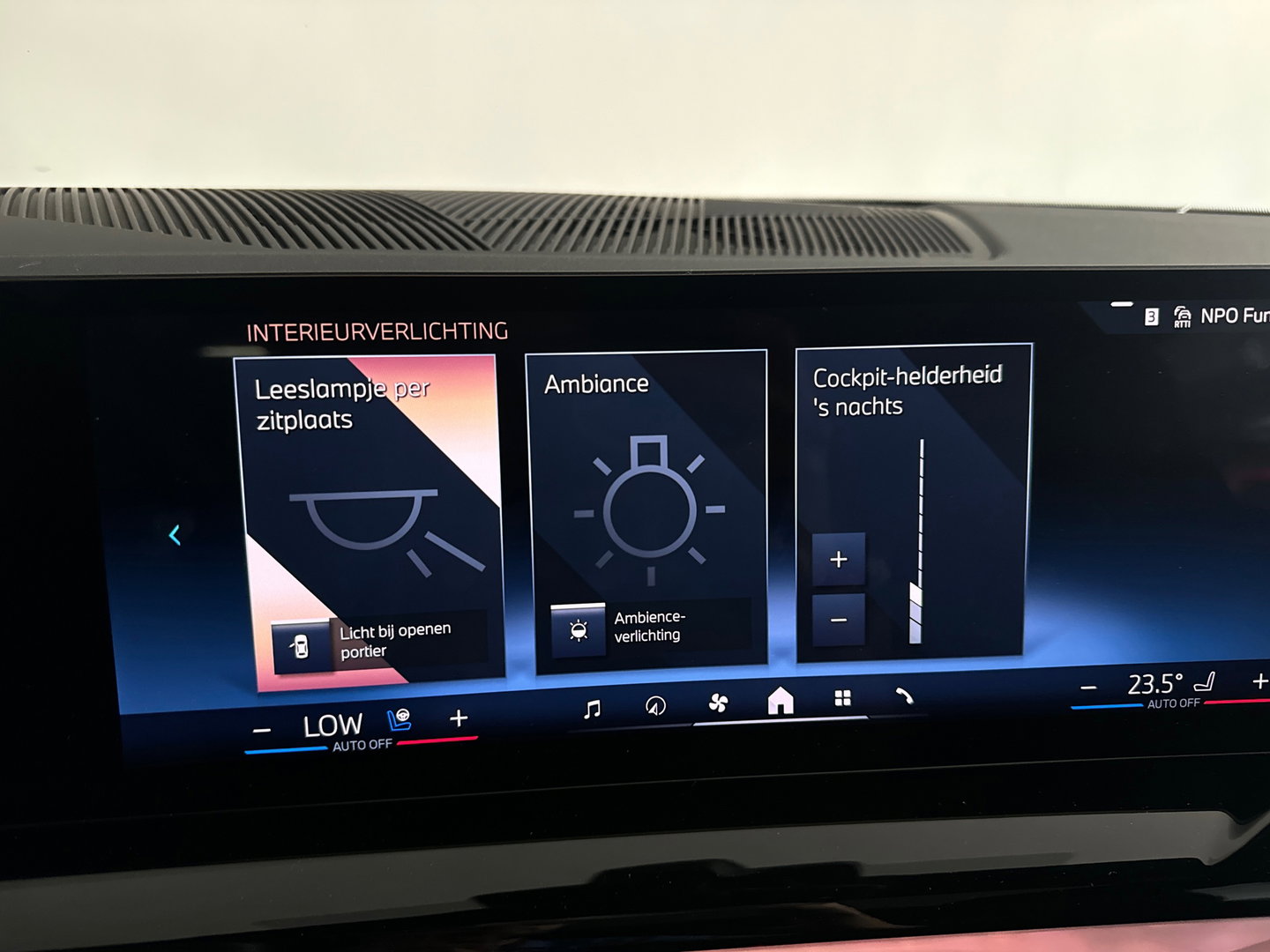 BMW 5 Serie Touring 520i M Sport Pano|HuD|H/K|Memory|Trekhaak