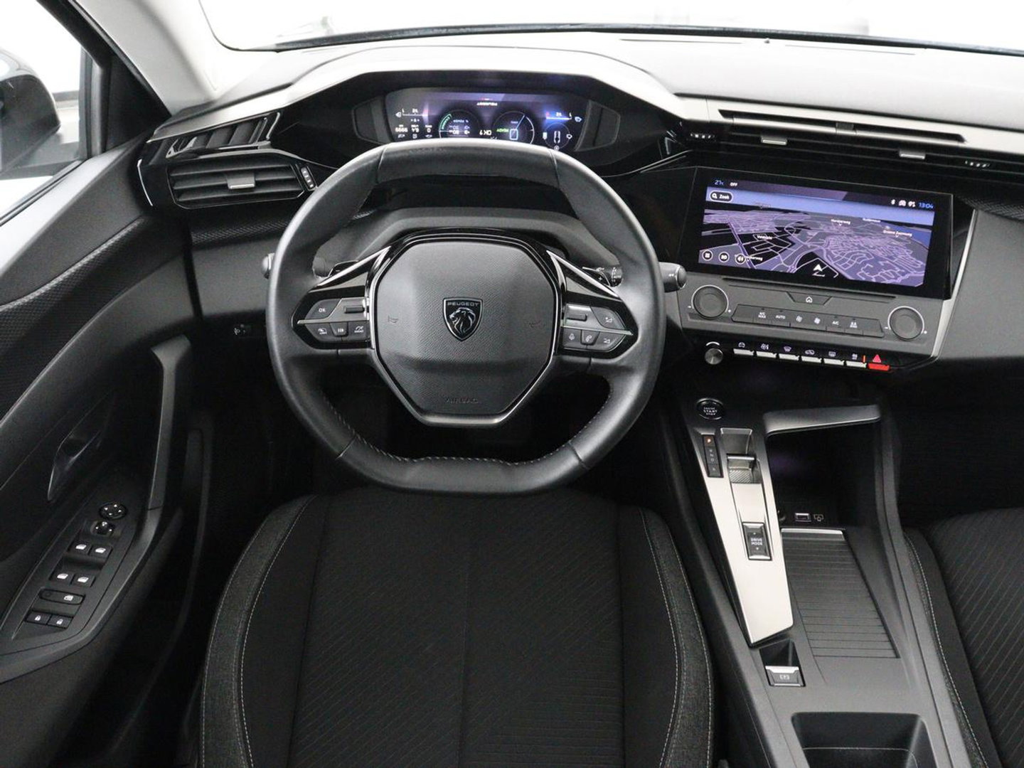 Peugeot 308 1.6 Plug-in Hybr. 180 Active Pack Bus. SOH 94,6% | Navigatie | Carplay | Parkeerhulp | Climate control | Full LED | Cruise control | Bluetooth | PHEV