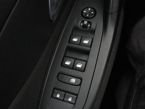 Peugeot 308 1.6 Plug-in Hybr. 180 Active Pack Bus. SOH 94,6% | Navigatie | Carplay | Parkeerhulp | Climate control | Full LED | Cruise control | Bluetooth | PHEV
