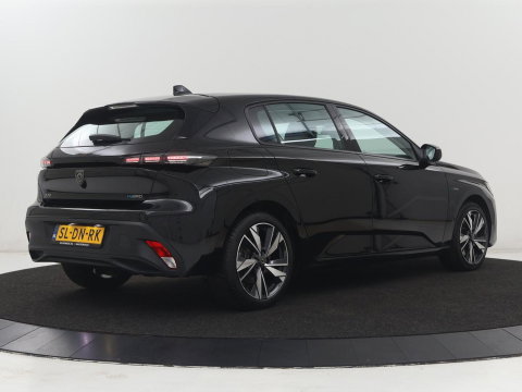 Peugeot 308 1.6 Plug-in Hybr. 180 Active Pack Bus. SOH 94,6% | Navigatie | Carplay | Parkeerhulp | Climate control | Full LED | Cruise control | Bluetooth | PHEV
