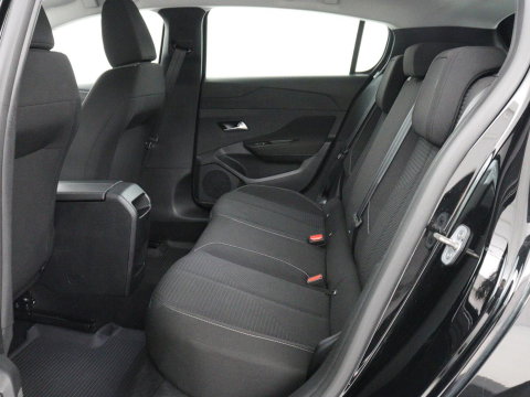 Peugeot 308 1.6 Plug-in Hybr. 180 Active Pack Bus. SOH 94,6% | Navigatie | Carplay | Parkeerhulp | Climate control | Full LED | Cruise control | Bluetooth | PHEV