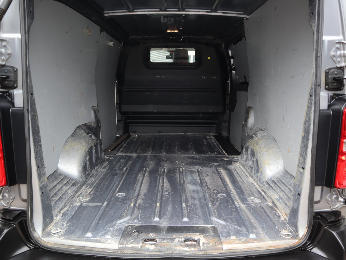 Opel Vivaro 2.0 CDTI 123pk Euro 6 Automaat - L3 - Airco - Cruise - Trekhaak