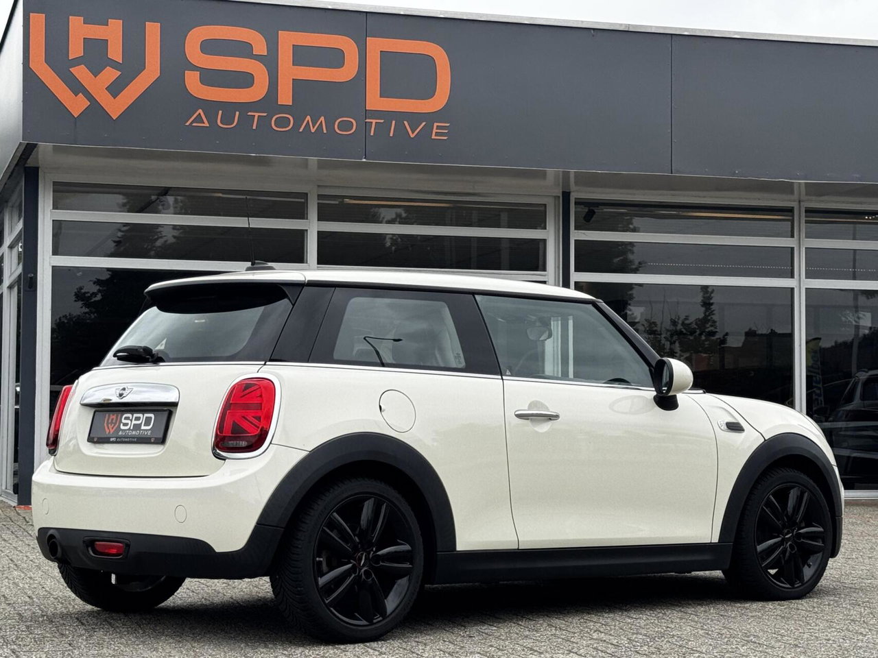 MINI One