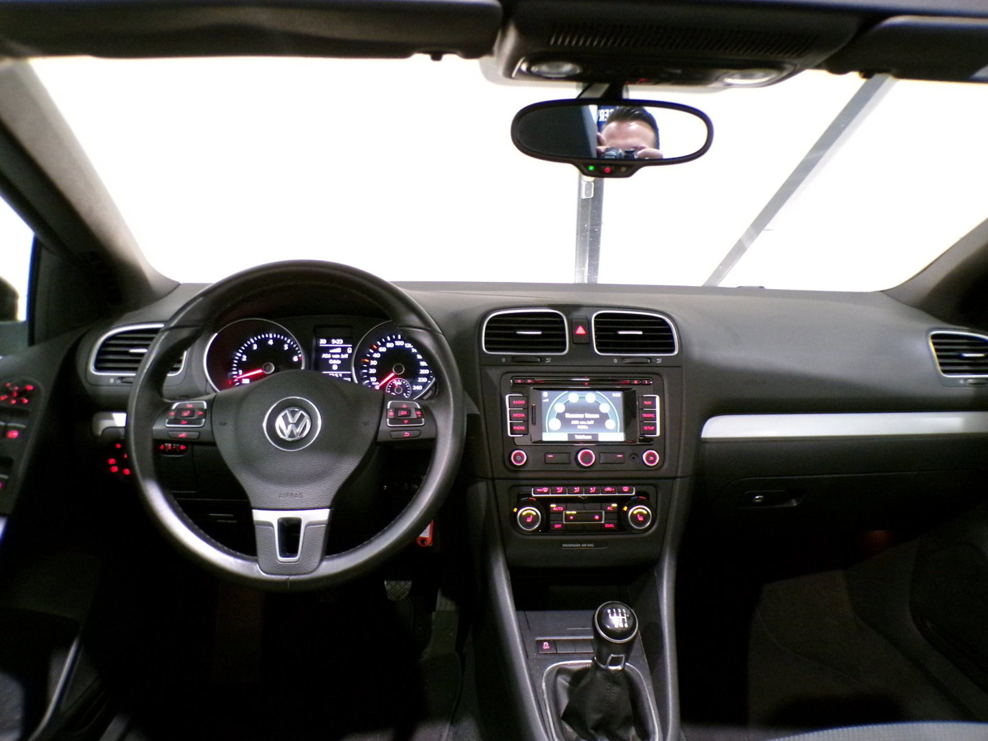 Volkswagen Golf Cabriolet 1.2 TSI Highline "Origineel NL!" Stoelverwarming Parkeersensoren Navigatie Bluetooth 17"Velgen Cruise