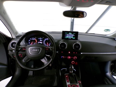 Audi A3 Sportback 1.4 TFSI Pro Line "Origineel NL!" Automaat! Parkeersensoren Navigatie Bluetooth Airco Cruise-control Half-Leder