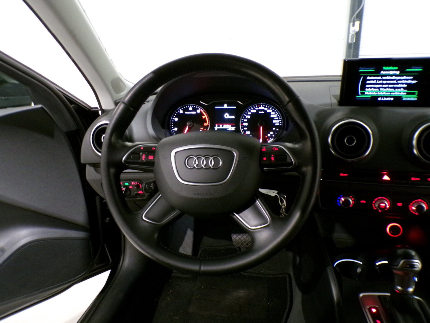 Audi A3 Sportback 1.4 TFSI Pro Line "Origineel NL!" Automaat! Parkeersensoren Navigatie Bluetooth Airco Cruise-control Half-Leder