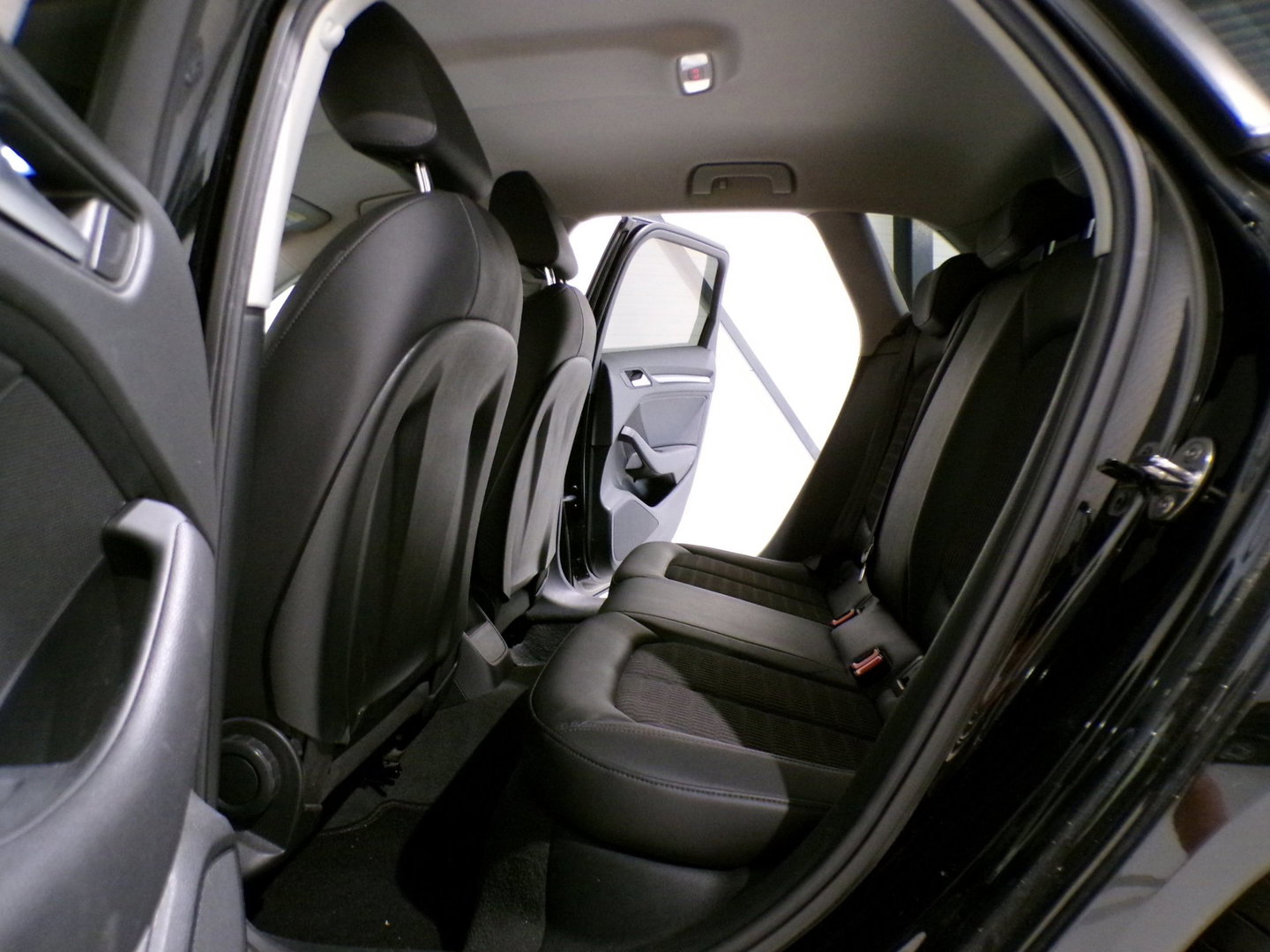 Audi A3 Sportback 1.4 TFSI Pro Line "Origineel NL!" Automaat! Parkeersensoren Navigatie Bluetooth Airco Cruise-control Half-Leder