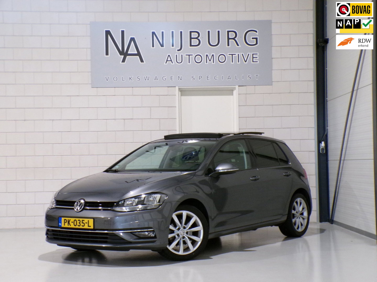 Volkswagen Golf 1.0 TSI Highline "Origineel NL!" Pano Stoelverwarming Apple-carplay Massage-stoel Android-auto Adaptive-cruise