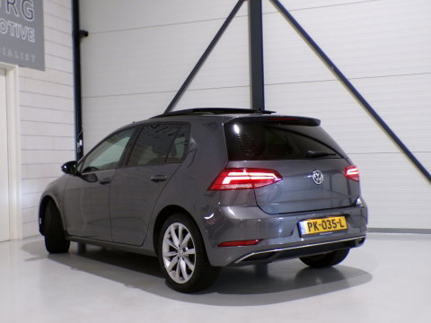 Volkswagen Golf 1.0 TSI Highline "Origineel NL!" Pano Stoelverwarming Apple-carplay Massage-stoel Android-auto Adaptive-cruise