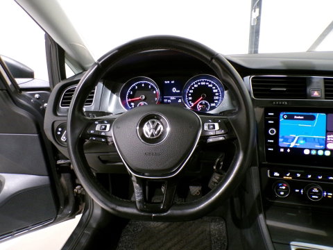 Volkswagen Golf 1.0 TSI Highline "Origineel NL!" Pano Stoelverwarming Apple-carplay Massage-stoel Android-auto Adaptive-cruise