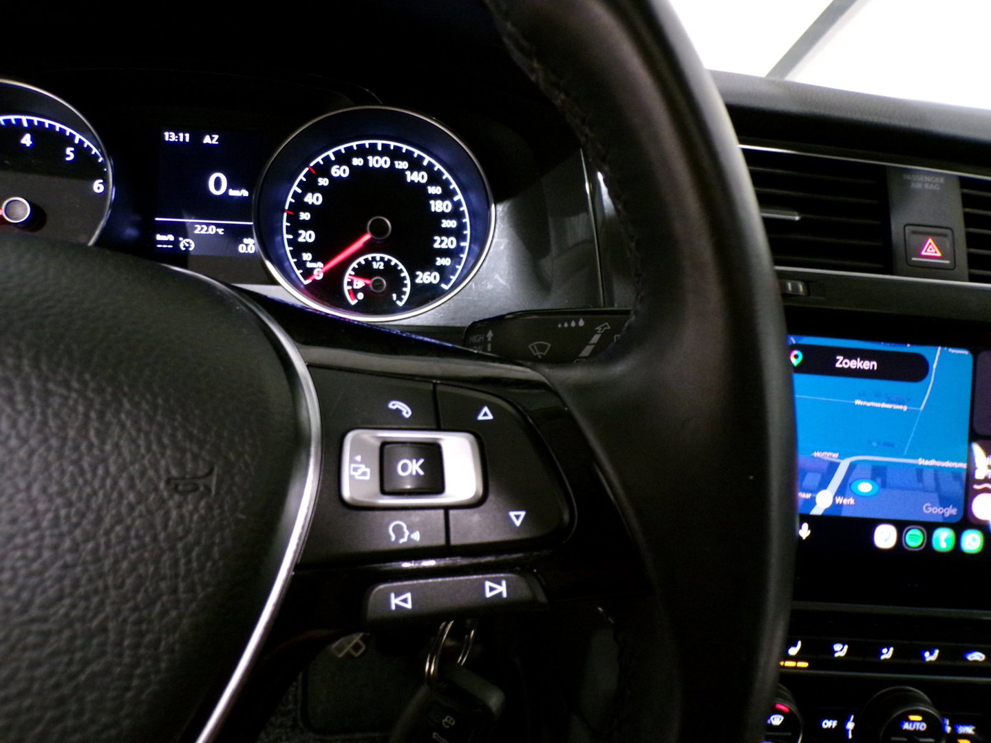 Volkswagen Golf 1.0 TSI Highline "Origineel NL!" Pano Stoelverwarming Apple-carplay Massage-stoel Android-auto Adaptive-cruise